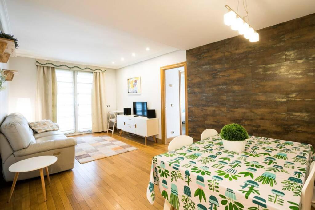 Berlin - Basquenjoy Apartment Hondarribia Luaran gambar